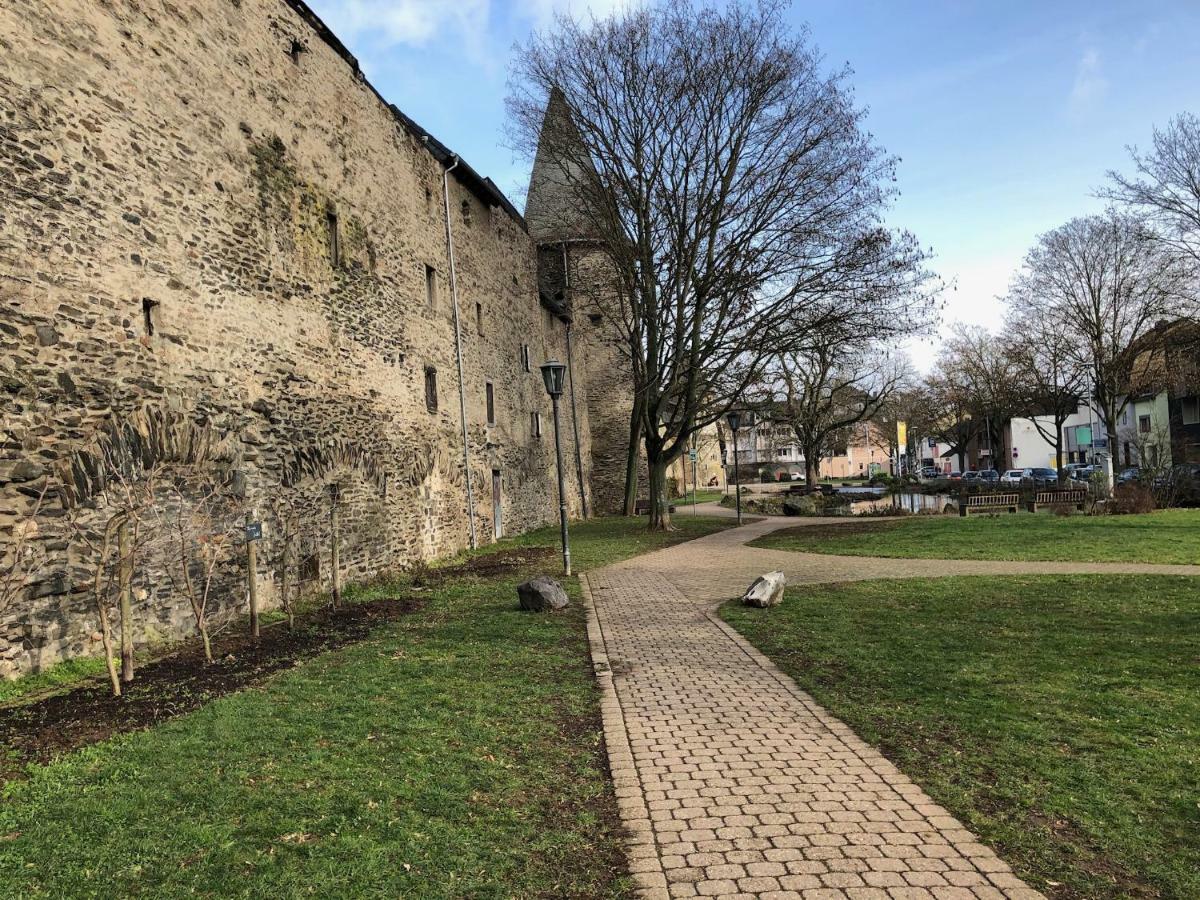 Ferienwohnung "Am Ochsentor" Andernach Exterior foto