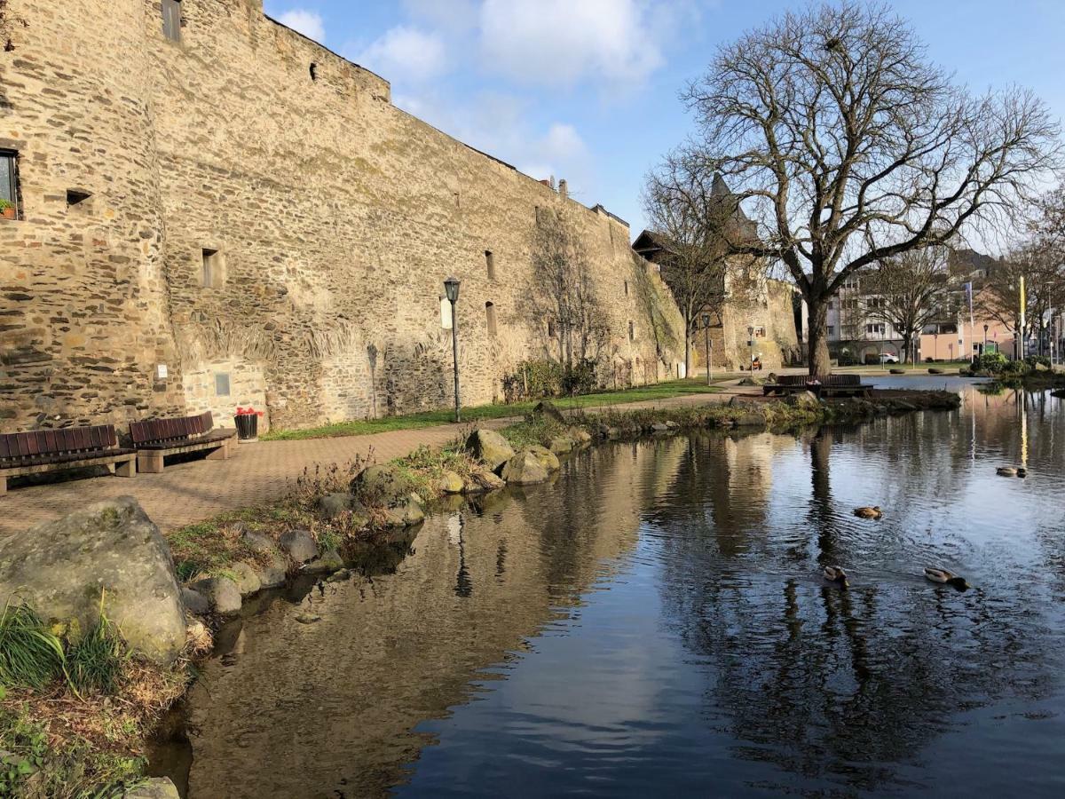 Ferienwohnung "Am Ochsentor" Andernach Exterior foto
